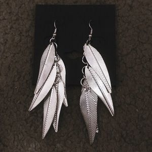 Dangling Leaf Earrings